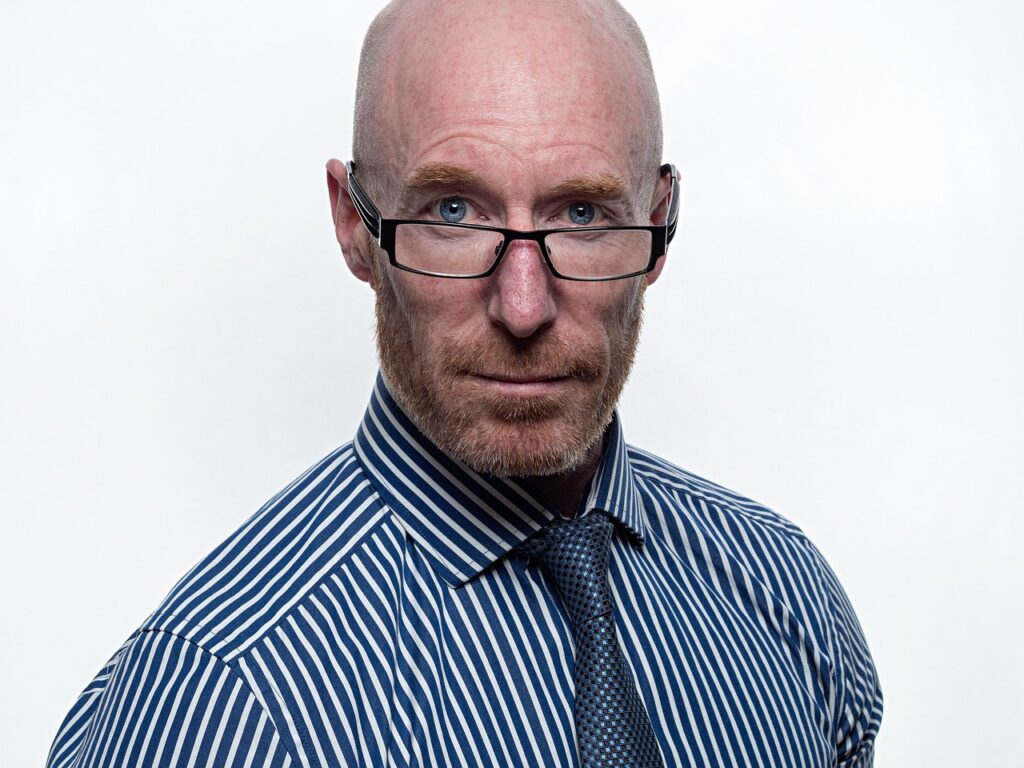 ビューホットのモニター募集はどこで行われているの？